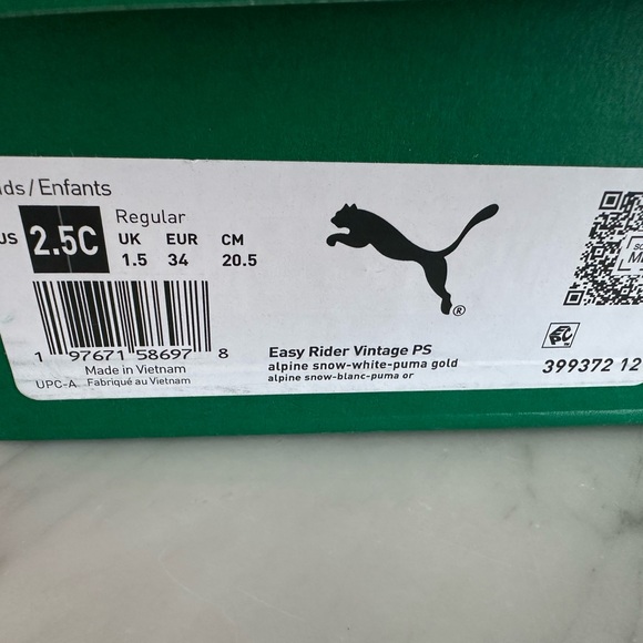 Puma Kids Sneakers in Cream and White - Picture 6 of 6